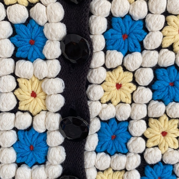 Nicole Miller Collection Pom Pom Floral Sweater - Picture 4 of 8